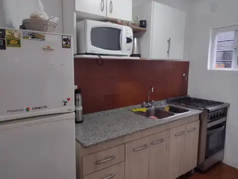 HERMOSO DUPLEX REFACCIONADO, 3 AMBIENTES, 71m2 TOTALES, PATIO Y PARRILLA