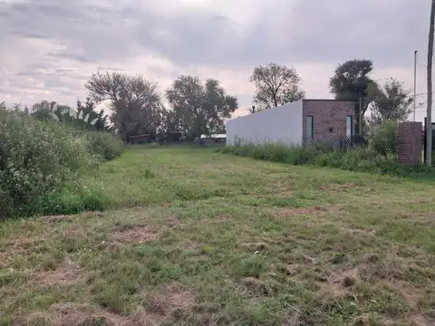 Barrio Funes Town, lote sobre Av. Las Heras, 475 m2.-