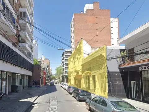 Terreno constructora, 25,98 x 26, posibilidad tomar m2 en el lugar, Centro