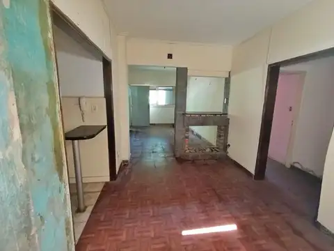 Depto Tipo Casa en Venta 50 años