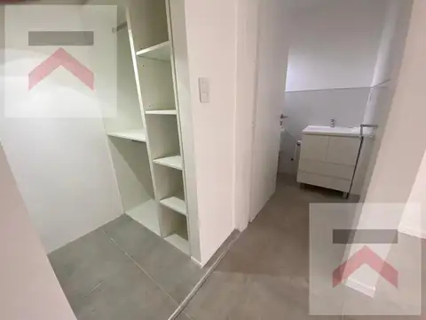 Venta casa 3 ambientes  en la Lucila.