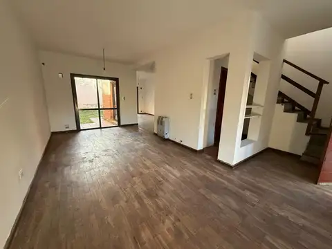 VENTA DUPLEX 3 DORMITORIOS HOUSING ARGUELLO