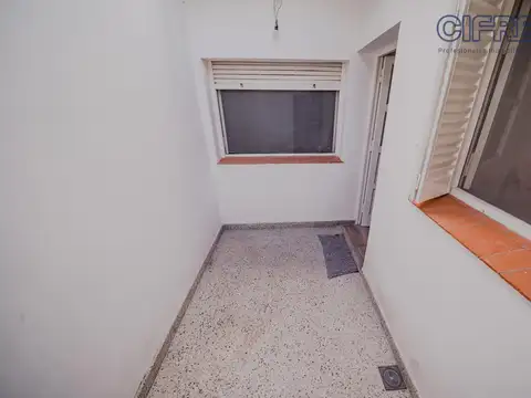 Depto Tipo Casa en Venta en Villa Pueyrredon, USD 147.000