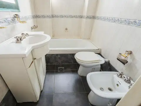 DEPARTAMENTO EN VENTA DE 3 AMBIENTES EN BARRACAS