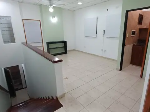 Primera Junta 300, Piso P.A.