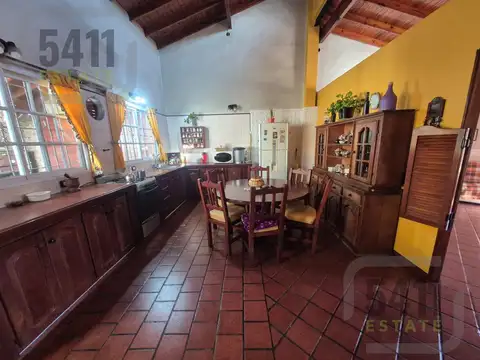 Casa en venta 4 ambientes con cochera en Barrio Alberdi, José C. Paz.
