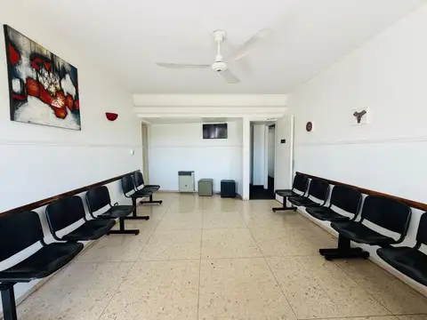 Departamento 6 ambientes con 2 baños