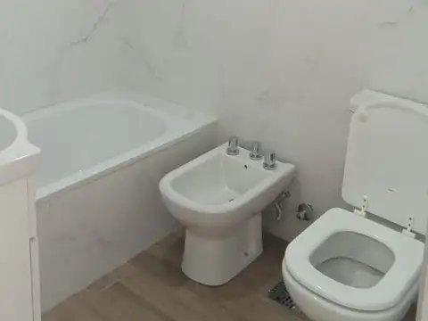 Departamento en Alquiler en Versalles, $ 750.000