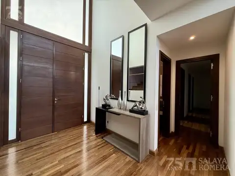 Casa en Venta en Martínez Vías / Libertador, USD 1.650.000