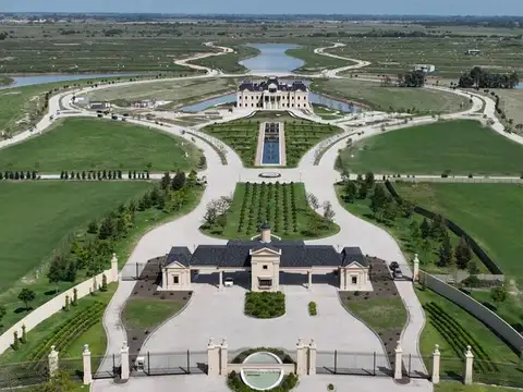 Terreno en Venta 20  mts Frente