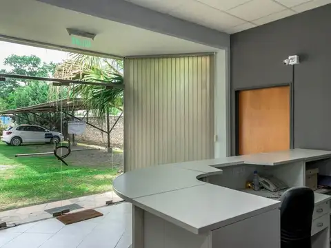 2 GALPONES + 12 OFICINAS ALQUILER AV. TAVELLA