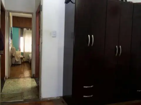 Casa multifamiliar en venta - 2 Dormitorios 1 Baño - Caseros