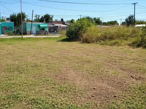 SE VENDE LOTE EN RECREO 