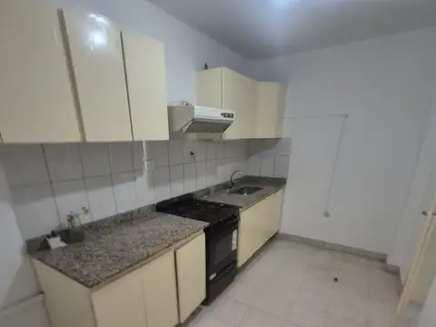 Departamento 4 ambientes con 1 baño