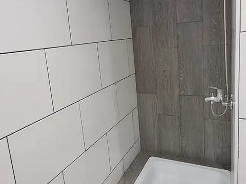 VERSALLES.ECHENAGUCIA al 1200. A ESTRENAR 3 AMB. 2DO PISO AL FTE. ALTA CALIDAD BALCON Y AMPLIA TERRAZA