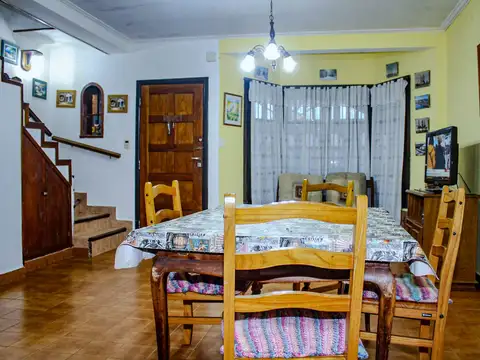 Depto Tipo Casa en Venta 46 años