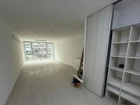 Oficina en Alquiler en Flores, $ 580.000