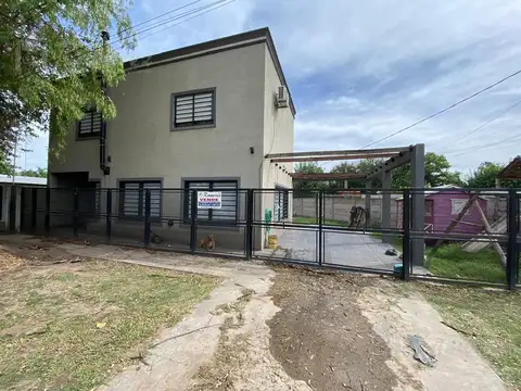 Casa 4 Ambientes En Venta - Francisco Alvarez, Moreno