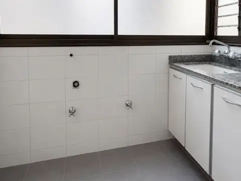 Departamento en Alquiler con 2 cocheras