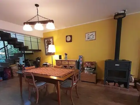 Casa 4 ambientes con 3 baños