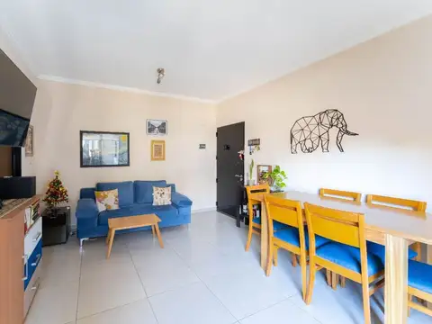 Venta PH 2 ambientes balcón muy luminoso Versalles