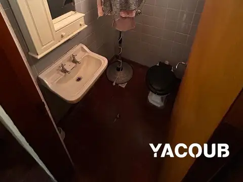 Casa 5 ambientes con 1 baño