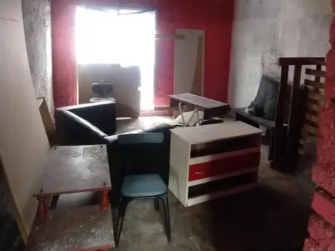 Venta Casa a Refaccionar 5 ambientes Patio Jardin Dock Sud Avellaneda