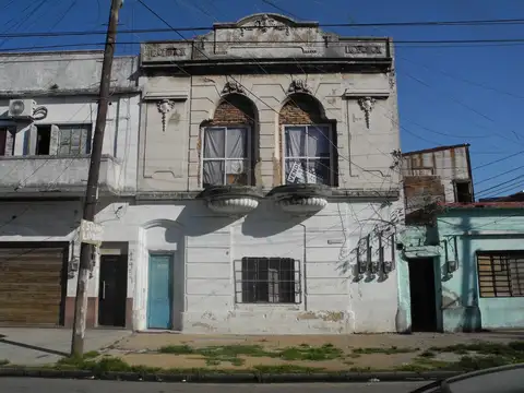 Venta Casa a Refaccionar 5 ambientes Patio Jardin Dock Sud Avellaneda