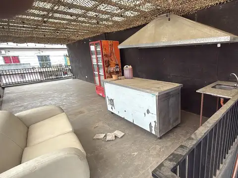 Local en Alquiler en De Vicenzo Grande, $ 500.000