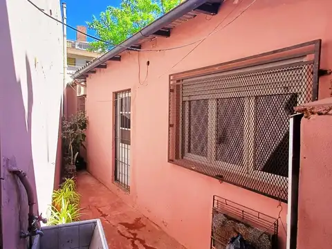 Depto Tipo Casa en Venta en Flores, USD 129.000