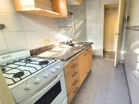 Departamento  en Alquiler en Villa Raffo, Tres de Febrero, G.B.A. Zona Oeste