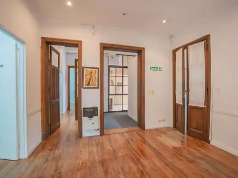 PH de 4 ambientes con patio - Entrada independiente - Solo apto profesional - Sin expensas