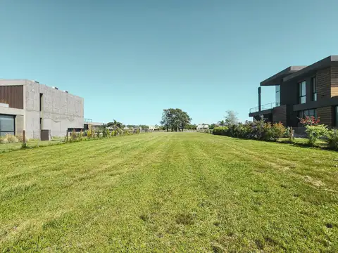 Terreno en Venta en Puerto Roldan, USD 170.000