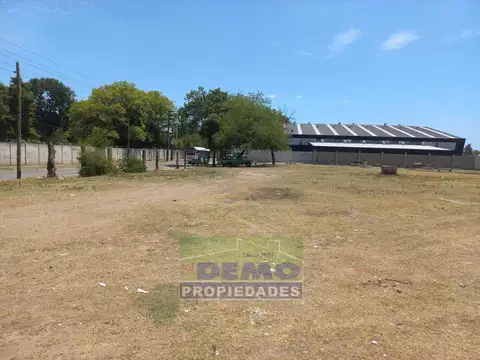 Terreno en Venta 20  mts Fondo