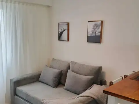 Pasteur 100, Piso 2