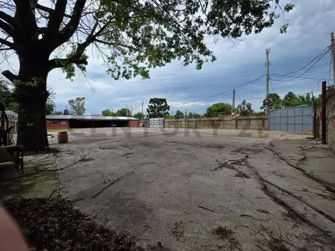 DEPÓSITO, OFICINAS A MTS DE ACCESO OESTE EN MORENO