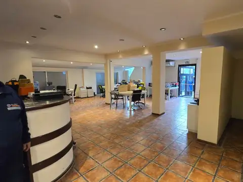 Excelente Local para oficinas de coworking o  restaurant