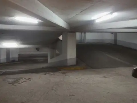 Av Rivadavia 900 Monserrat Cochera U$9.500