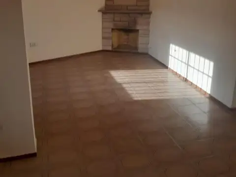 Casa en Venta en Mendoza, USD 129.000