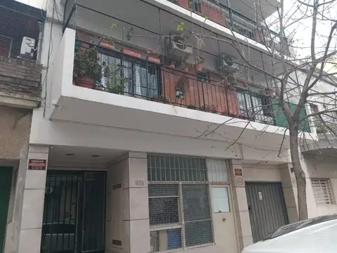 Exc. Dto. 3Amb. C/Patio, Balcón. C/ascensor C/ Cochera