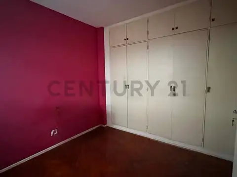 Departamento 2 ambientes lateral en gran ubicación