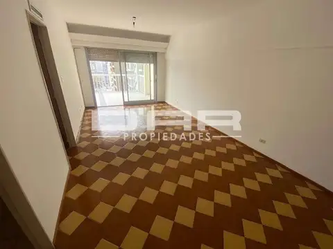 Basualdo 100, Piso 7