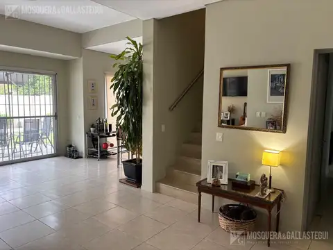 Casa en Alquiler al Este