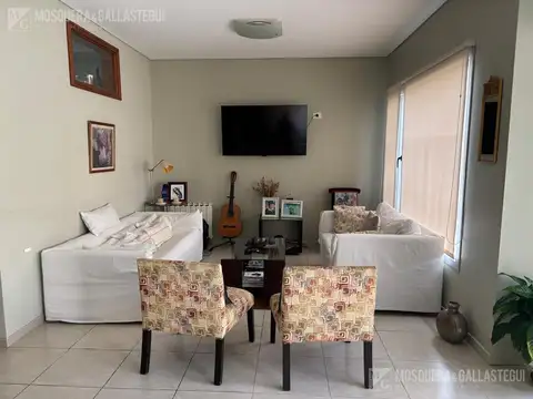 Casa en Alquiler en La Horqueta, USD 3.300