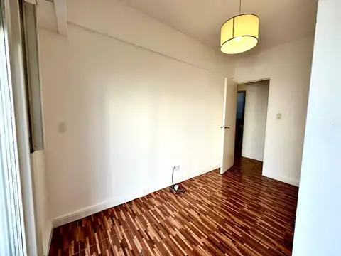 Departamento de tres ambientes en alquiler en Las Cañitas con balcón