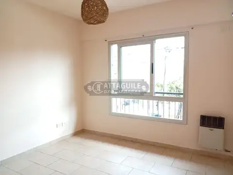Depto Tipo Casa en Alquiler en San Antonio de Padua, $ 550.000