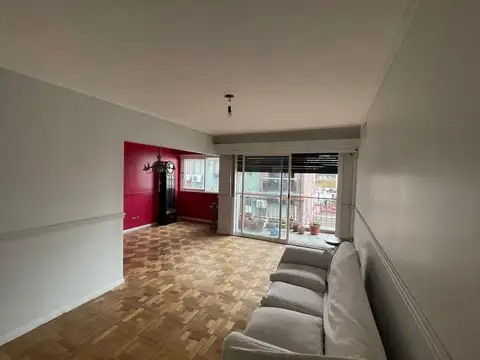Venta - Departamento 3 ambientes en Caballito con cochera y dependencia