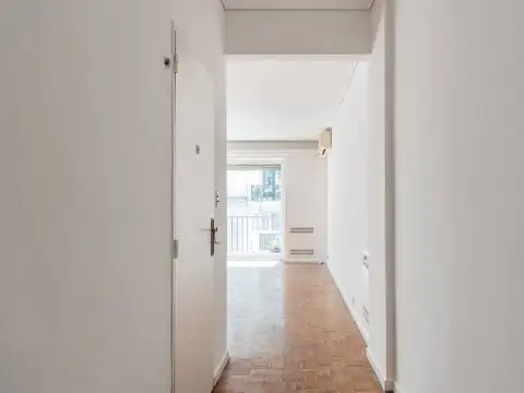 Arenales y Carlos Pellegrini