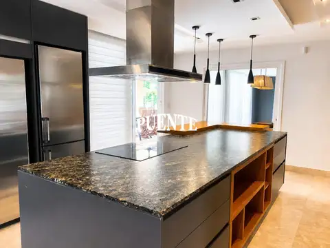 Casa en Venta de 5 dormitorios