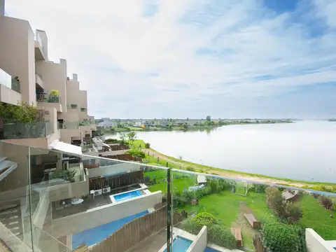 Avenida de los Lagos 6500